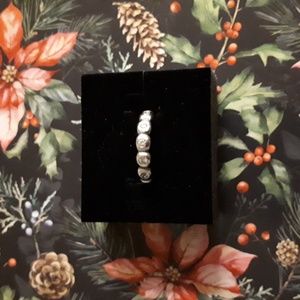 Pandora Ring